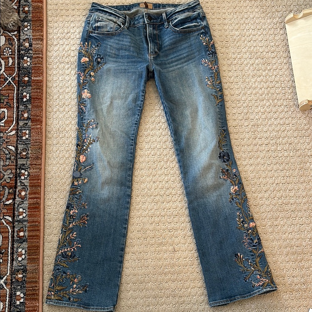 Sundance NWOT driftwood Embroidered Kelly Blue Jeans for Women
